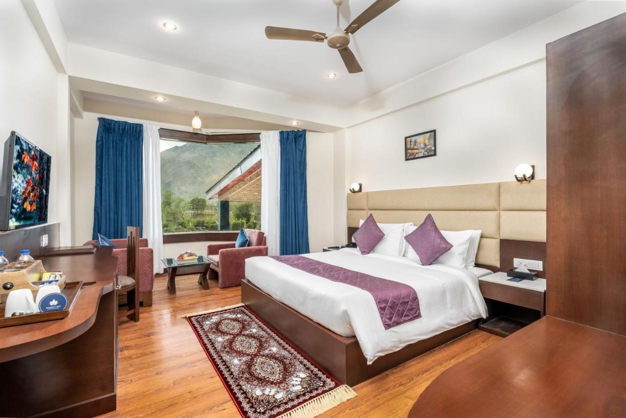 Hotel The Chinar Srinagar Exteriér fotografie